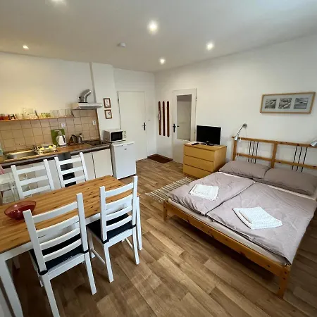 Apartment Sedlarik Mlade Buky
